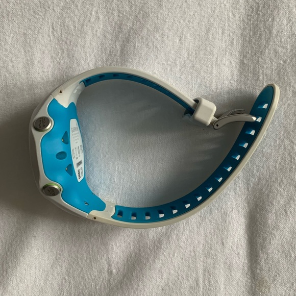 Garmin Forerunner® 610 Running Watch - Picture 6 of 13